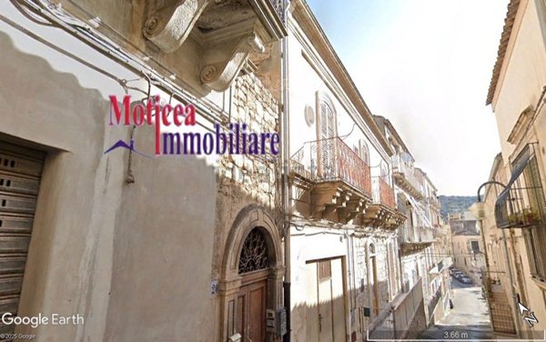 casa indipendente in vendita a Modica
