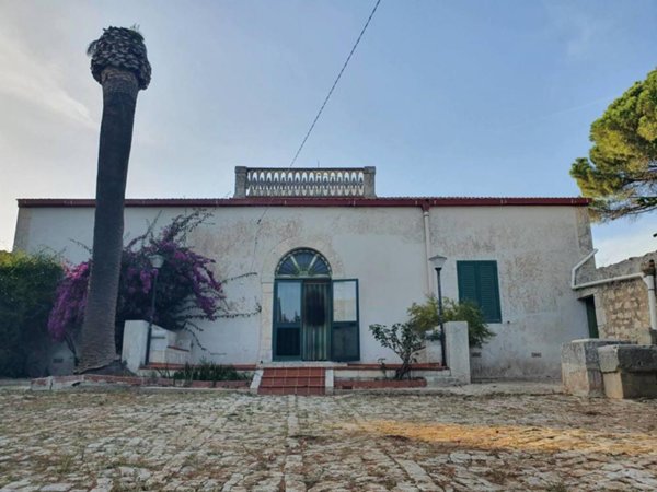 casa indipendente in vendita a Modica