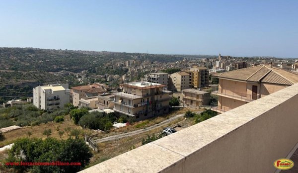 appartamento in vendita a Modica in zona Modica Alta