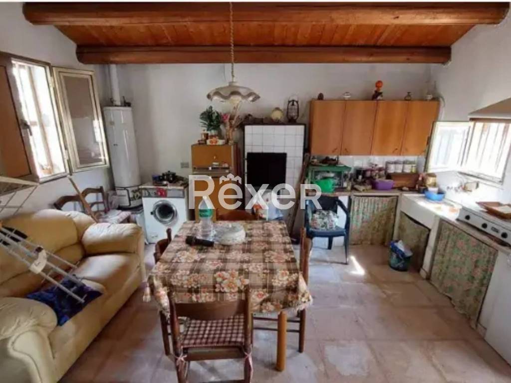 casa indipendente in vendita a Modica