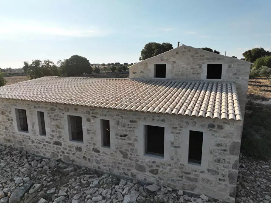 casa indipendente in vendita a Modica