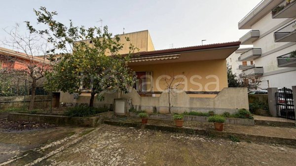 casa indipendente in vendita a Modica