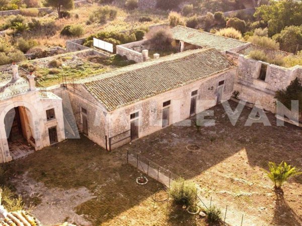 casa indipendente in vendita a Modica in zona Marina di Modica