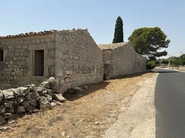 casale in vendita a Modica in zona Frigintini