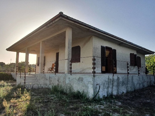casa indipendente in vendita a Modica