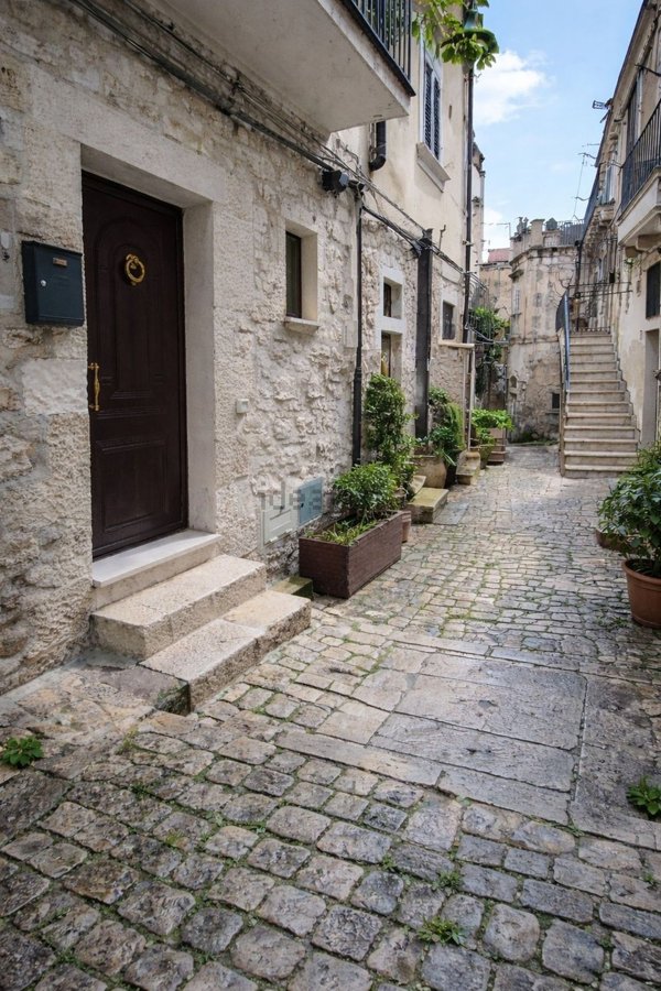 casa indipendente in vendita a Modica in zona Modica Bassa