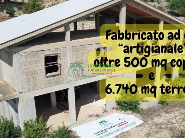 intera palazzina in vendita a Modica