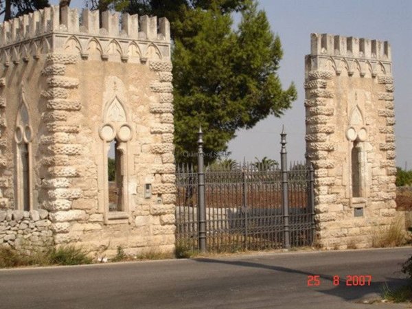 casa indipendente in vendita a Modica