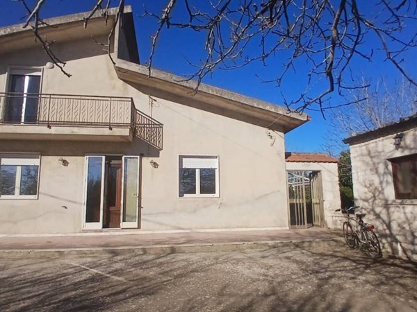 villa in vendita a Modica in zona Sacro Cuore