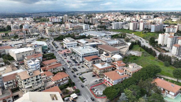 negozio in vendita a Modica in zona Sacro Cuore