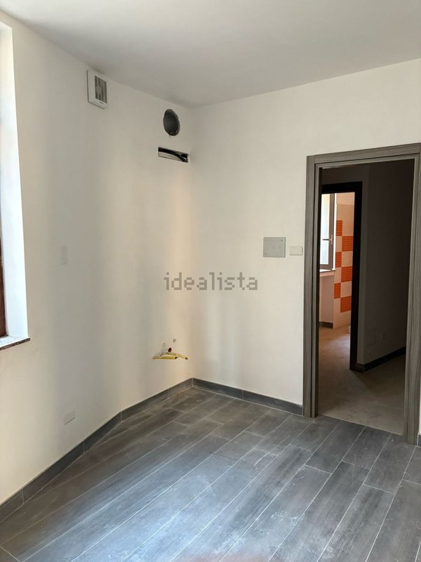 locale commerciale in vendita a Modica