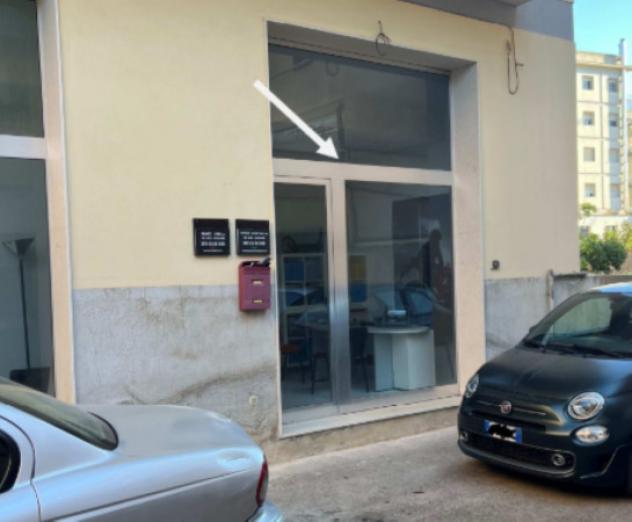 negozio in vendita a Modica in zona Sacro Cuore