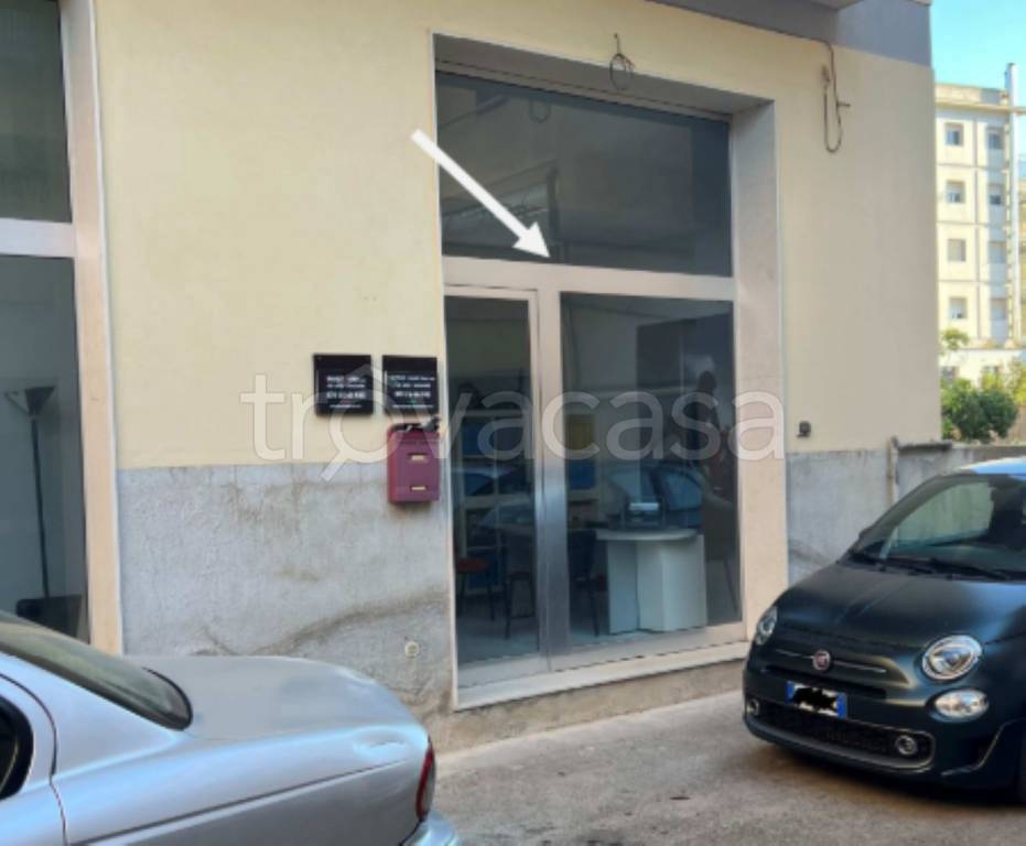negozio in vendita a Modica in zona Sacro Cuore