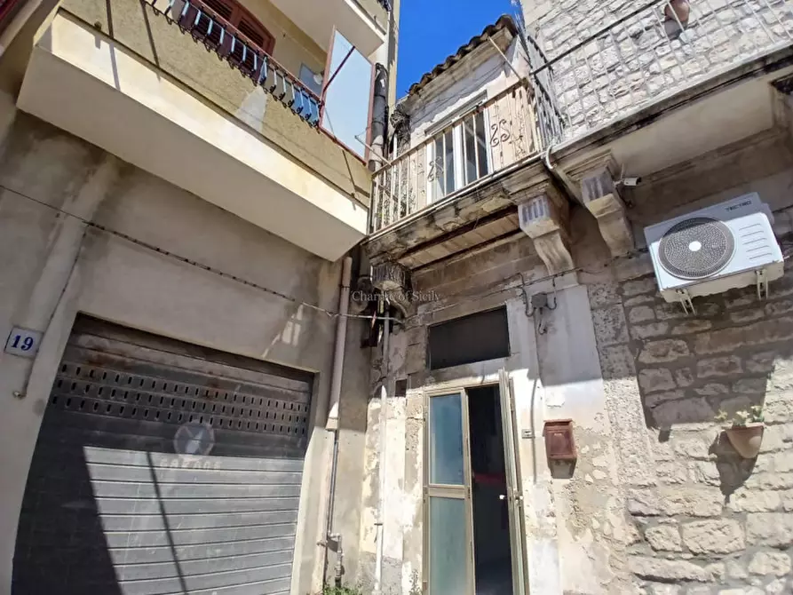 casa indipendente in vendita a Modica in zona Modica Alta