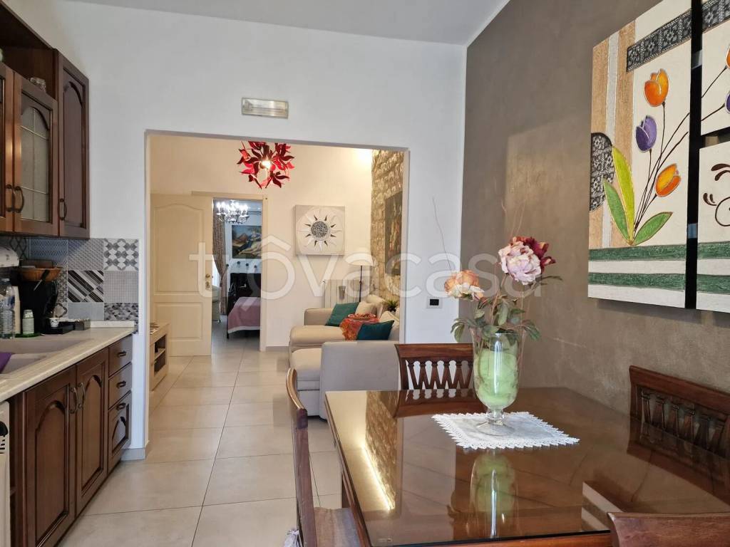 casa indipendente in vendita a Modica