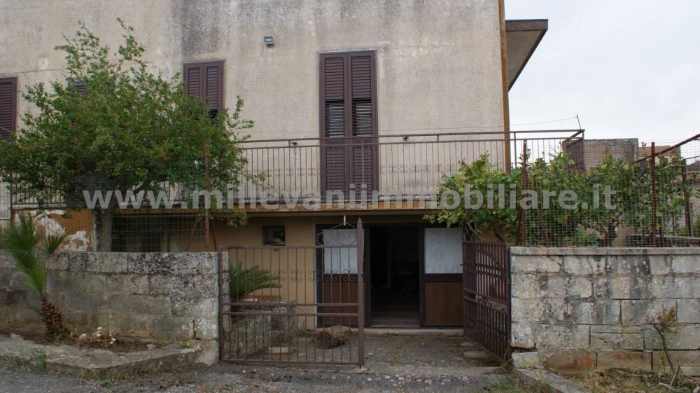 casa indipendente in vendita a Modica in zona Frigintini