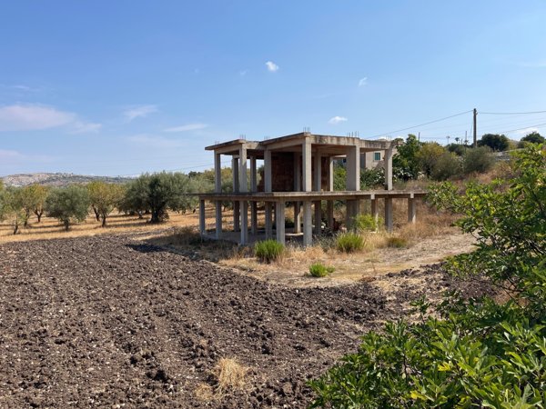 casa indipendente in vendita a Modica
