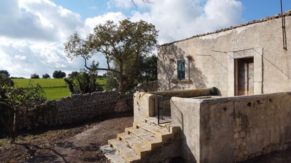 appartamento in vendita a Modica in zona Frigintini