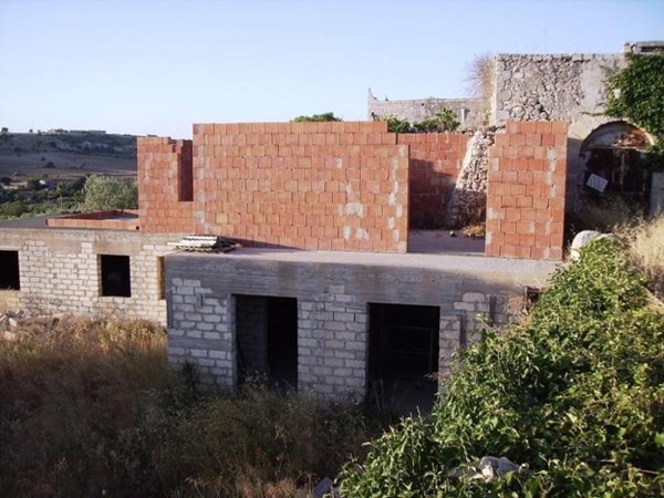 casa indipendente in vendita a Modica