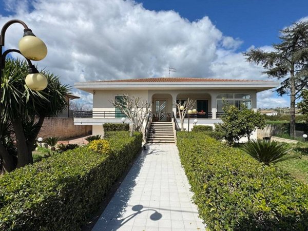 casa indipendente in vendita a Modica in zona Sacro Cuore