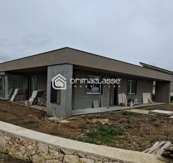 casa indipendente in vendita a Modica