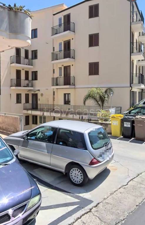 appartamento in vendita a Modica in zona Modica Alta