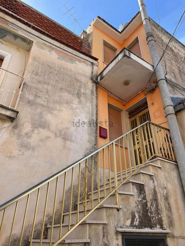 casa indipendente in vendita a Modica in zona Modica Bassa