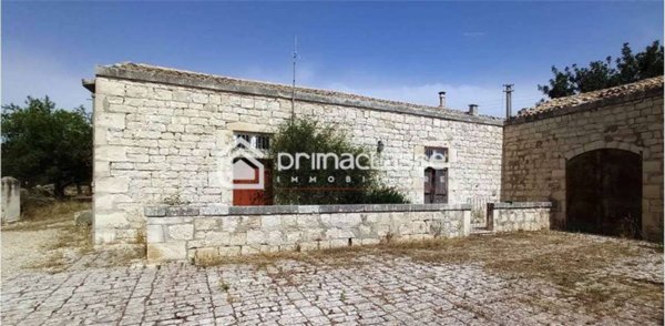 esavano in vendita a Modica