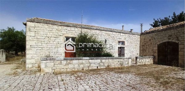 esavano in vendita a Modica