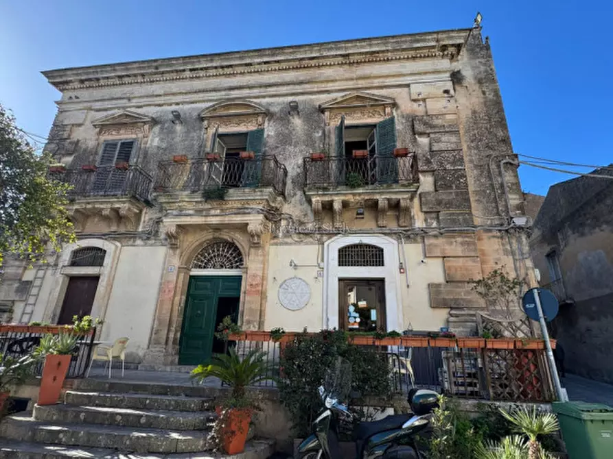 casa indipendente in vendita a Modica in zona Modica Alta