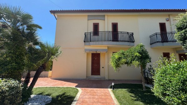 casa indipendente in vendita a Modica in zona Marina di Modica