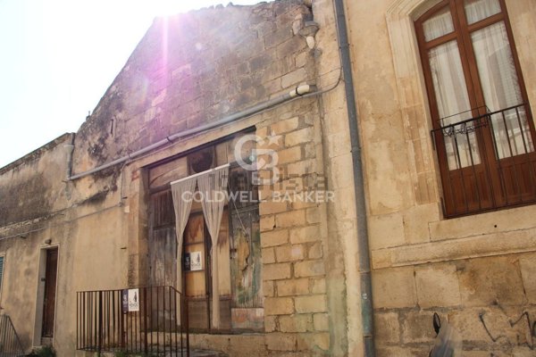 appartamento in vendita a Modica in zona Modica Alta
