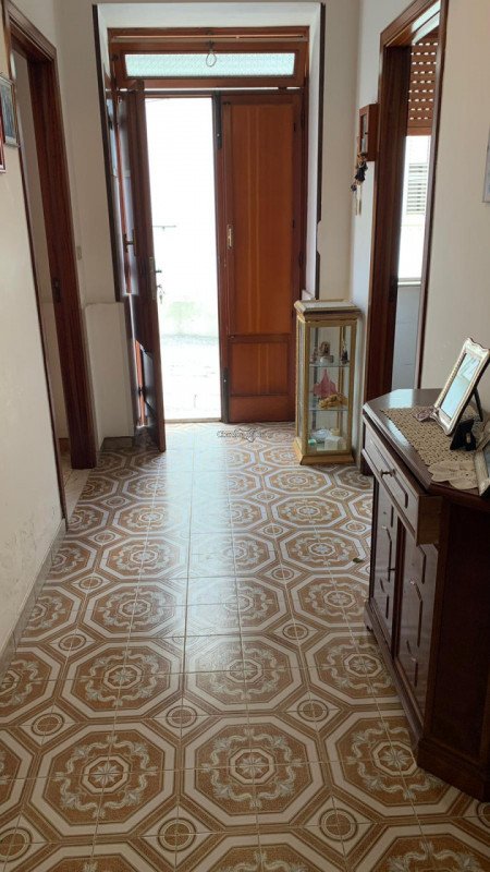 casa indipendente in vendita a Modica in zona Modica Bassa