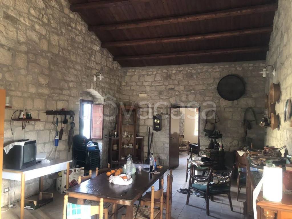 casa indipendente in vendita a Modica
