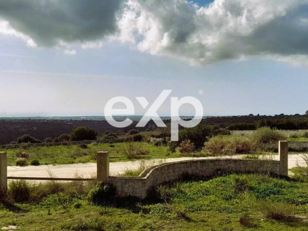 casa indipendente in vendita a Modica