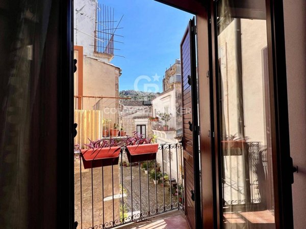 appartamento in vendita a Modica in zona Modica Bassa