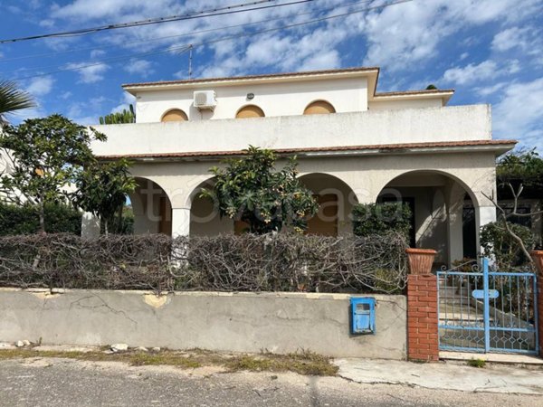 casa indipendente in vendita a Modica in zona Marina di Modica