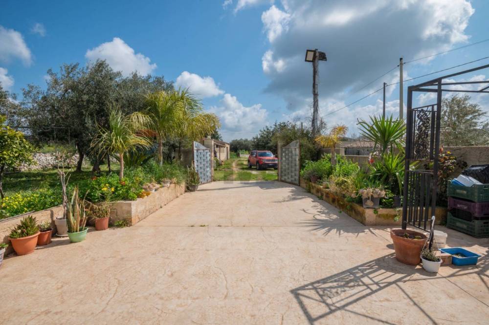 casa indipendente in vendita a Modica in zona Zappulla
