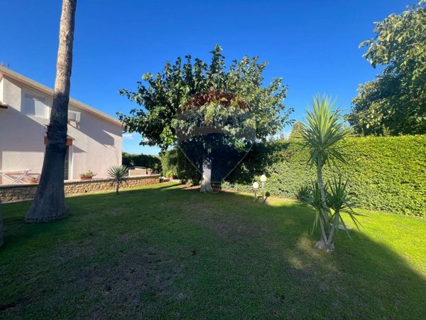 casa indipendente in vendita a Modica in zona Sacro Cuore