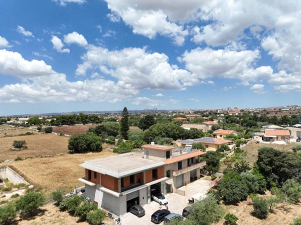 appartamento in vendita a Modica in zona Sacro Cuore