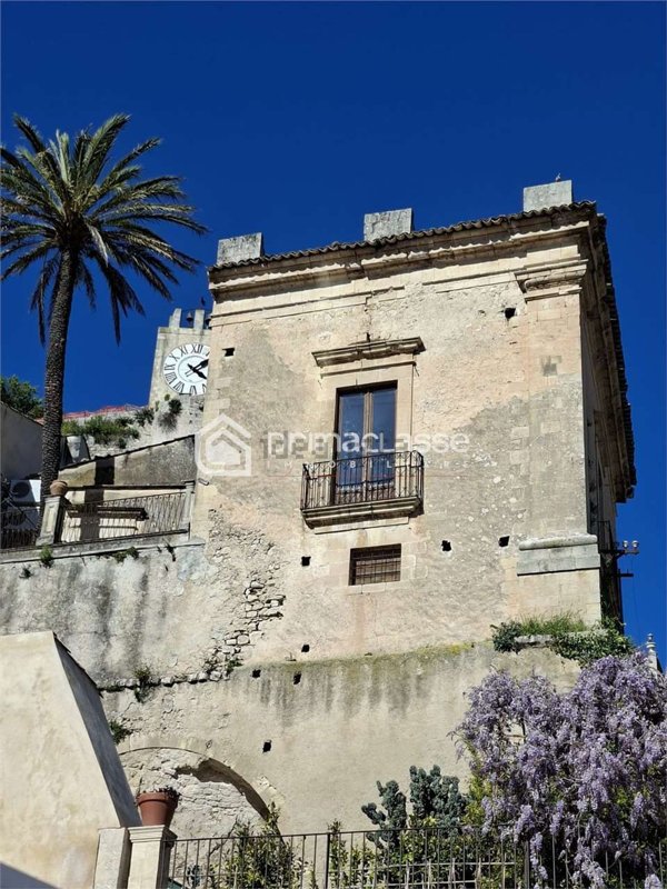 casa indipendente in vendita a Modica