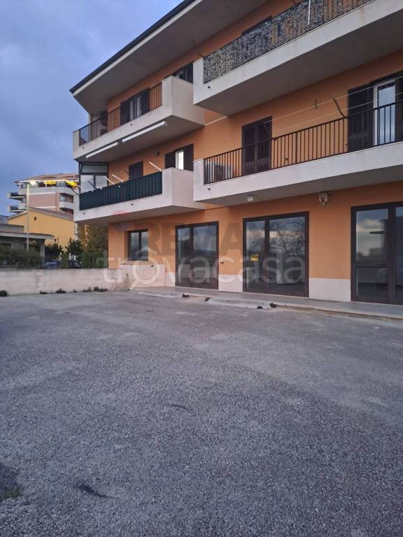 negozio in vendita a Modica in zona Sacro Cuore