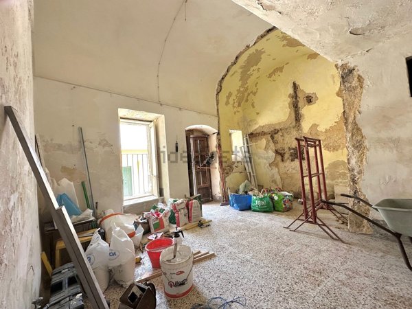 casa indipendente in vendita a Modica