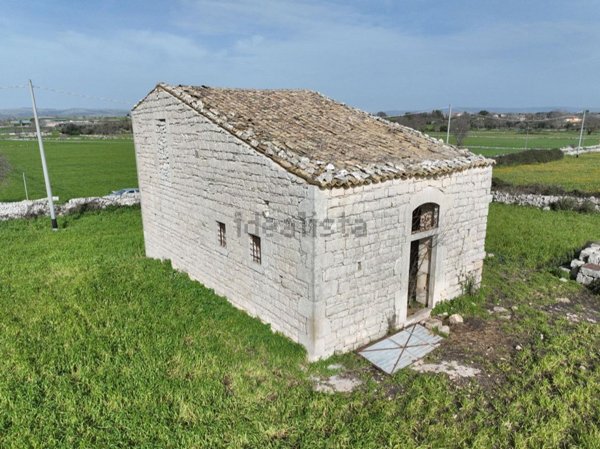 casa indipendente in vendita a Modica in zona Frigintini
