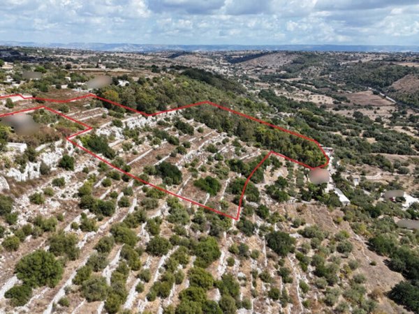 casa indipendente in vendita a Modica