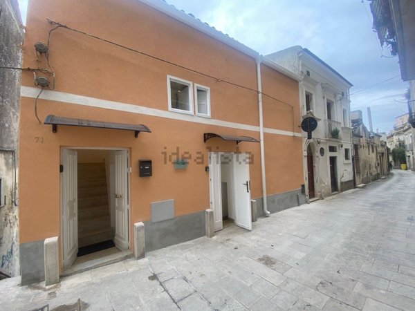 casa indipendente in vendita a Modica in zona Modica Bassa