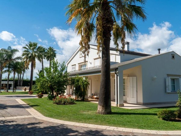 casa indipendente in vendita a Modica in zona Sacro Cuore