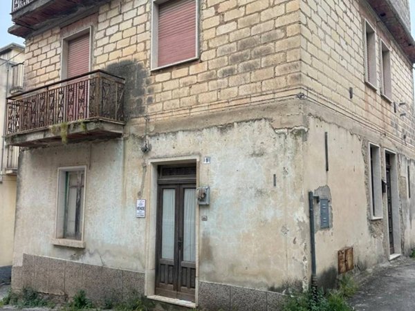 casa indipendente in vendita a Modica in zona Modica Alta