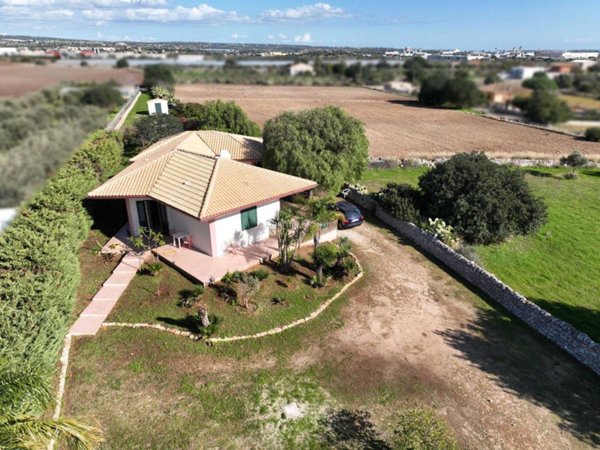 casa indipendente in vendita a Modica in zona Marina di Modica
