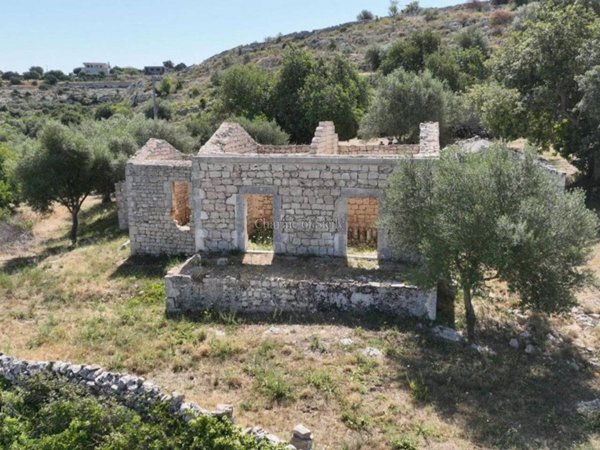 casa indipendente in vendita a Modica